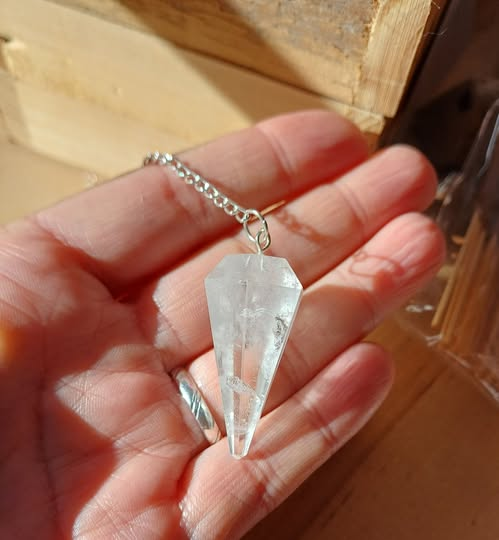 Pendule en cristal de roche